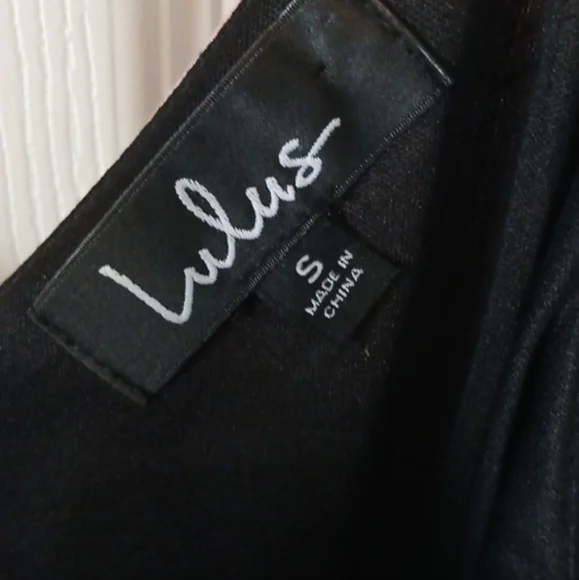 Floral Black Maxi Dress - Picture 4 of 6